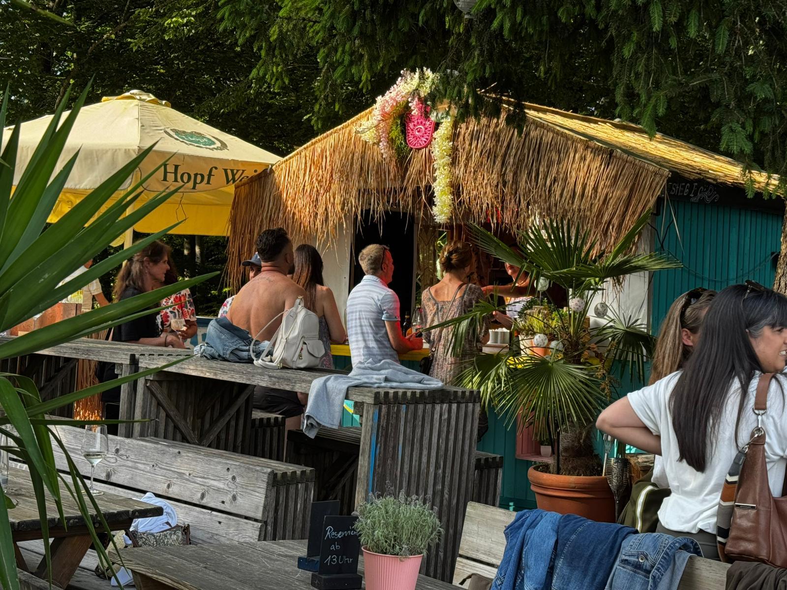Sommertag im Biergarten am Steg 1